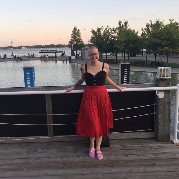 Meet your Posher, Jenny - Picture 1 of 1